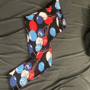 LuLaRoe Tall and Curvy Leggings with Red, Blue, and White Balloon Print
